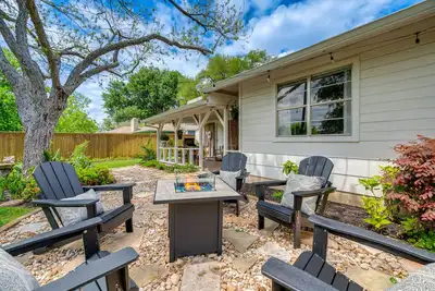 Image de Game Room & Yard: Pet-Friendly Round Rock Gem