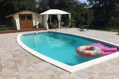 Bergerac Gite with pool\n