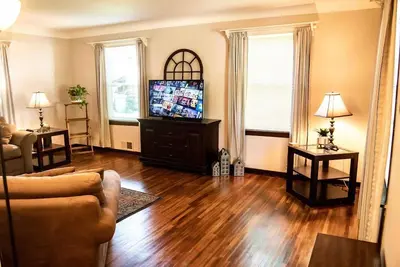 Image de Cozy Two Bedroom Home in Quiet Neighborhood!