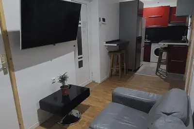 Image de Découvrez le Confort et l'Hospitalité dans un Chambre Chaleureux et Paisible