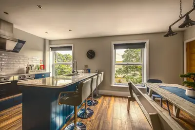 Image de Appartement-Supérieure-Vue mer-Salle de bain privée séparée-4 Bedroom