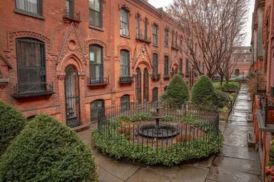 Image de Historic Mews Brownstone