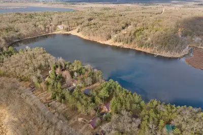 Image de Camp Lee on Quiet Nature Lake