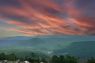 Image de Rl 145 - Beautiful 1br summer bike-in/bike-out getaway w/hot tub. Great views!