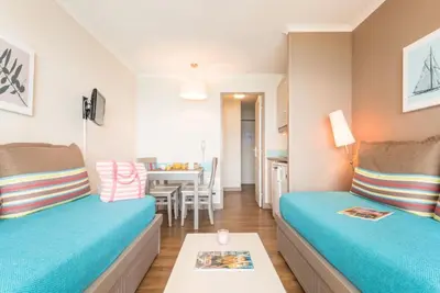Image de Cosy à Cannes : Vue mer et piscine!