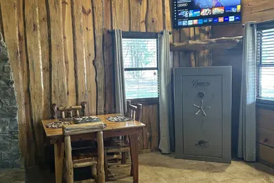 Image de The Burt Family Cabin