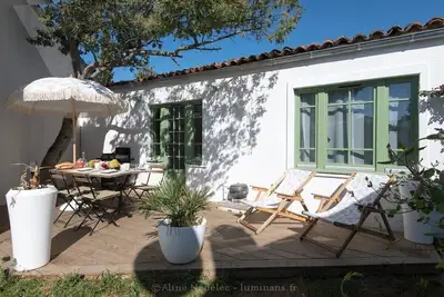 Image de Chez Paulette et Lucienne - Maisonnette de charme
