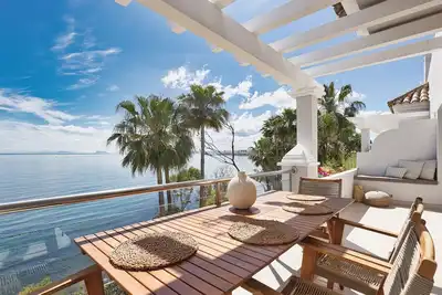 Image de Renovated apartment Córdoba: balcony & sea view