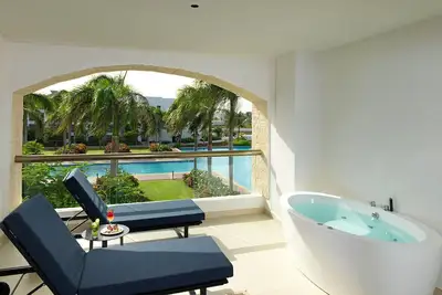 Image de Beachfront Resort in Punta Cana with Vibrant Casino & 13 Pools | 3 Units