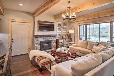 Image de White River House for fishing w\/ Private River Access and Boat Launch!