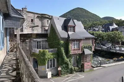 Image de Maison de vacances 'Maison De Caractère Vue Sur les montagnes' avec vue sur montagne et balcon