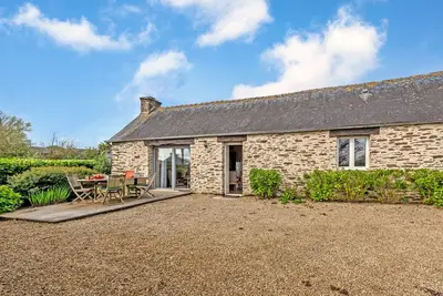 Image de Maison 'Gîte Calme Avec Jardin Et Terrasse' avec terrasse privée, jardin privé et Wi-Fi