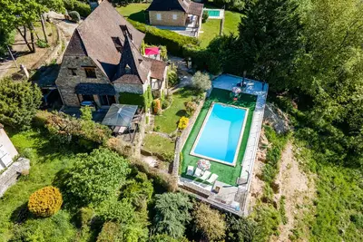 Image de Maison de vacances 'Le Pigeonnier De Sinzelle' avec piscine privée, terrasse privée et Wi-Fi