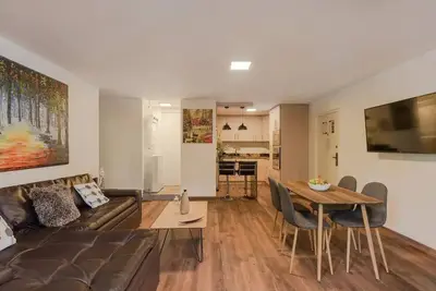 Image de Gorgeous 2 Br 2 Bath unit in Parque Lleras with A/C