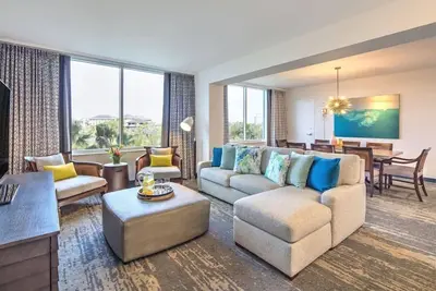 Image de 2-Bedroom Suite at a 4⭐️ Hotel