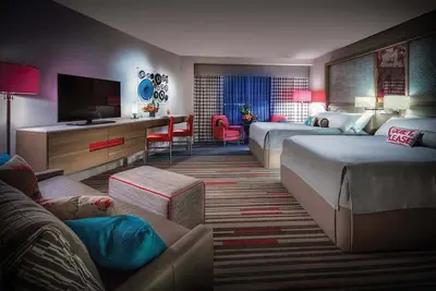 Image de 2-Bedroom Suite at a 4⭐️ Hotel