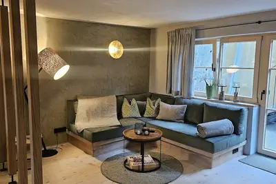 Chalet \"Zur Auszeit\" avec vue sur les montagnes, terrasse privée et Wi-Fi