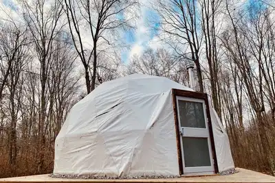 Image de Geodome Nestled in a Carolinian Forest