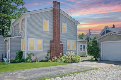 Image de Sunshine Daydream by Bayley Vacation Rentals