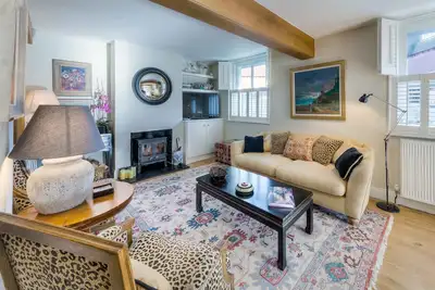 Image de Elegant townhouse with private parking