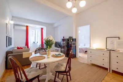 Image de 2br + 1. 5 Bth | | Spacious | Kitchen | Metro