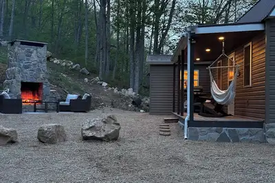 Image de Mountain Tranquility, 1 Bedroom cabin secluded in the mountains of E Tennessee