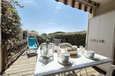 Image de Studio cabine avec piscine, tennis et accès plage - 4 couchages