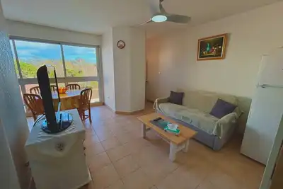 Image de Appartement T2 Lumineux avec Parking Privé et Piscine près de la Plage