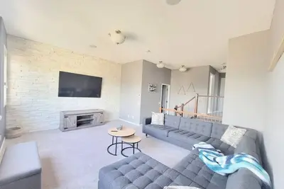 Image de Modern 2 Bedroom house - North Edmonton