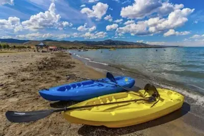 Image de Bear Lake Ideal Beach Resort \namazing family friendly resort, right on the beach!