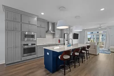 Image de South Breeze-Waterfront Townhome