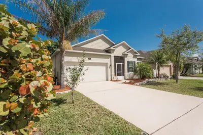 Image de Cozy Creek Retreat - mins from beaches, rockets, theme parks