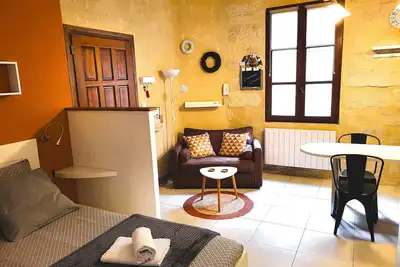 Image de Cosy Studio dans le centre d'Uzes à deux pas du duché et de la place aux herbes