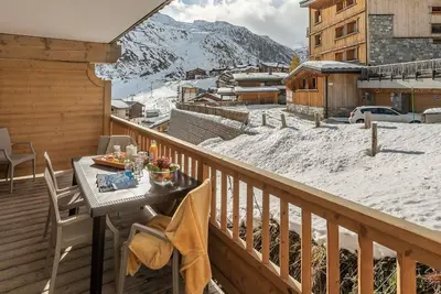 Image de 300m du centre station, 3ème étage, balcon, télévision, casier à ski, 50m², Tignes