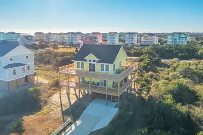 Image de Brand new oceanside Rodanthe home just a short walk to the beach & pier!