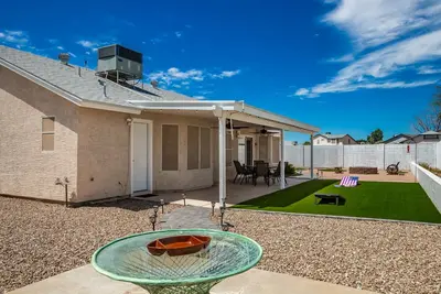 Image de Glendale! Unbeatable Access to State Farm Stadium & Westgate's Best Attractions!