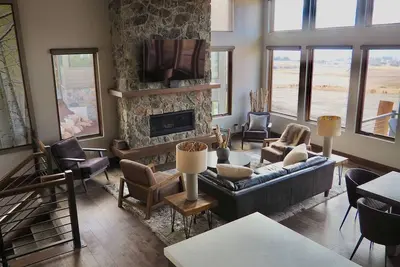 Image de Luxury Ridge Townhome | Game Room | Hot Tub