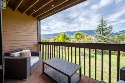 Image de Creekside Comfort | Pool | Gym | Hot Tub | Golf