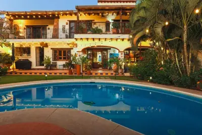 Image de Beautiful home in Zona Dorado Bucerias, 2 blocks from beach with ocean views