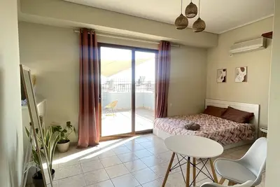 Friendly studio with Acropolis view