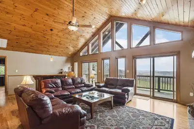 Image de Lovely Cabin on Appalachian Ski Mountain