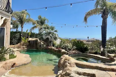 Image de Santa Clarita Tropical Paradise, Six Flags Magic Mountain, La, Beaches Drivable