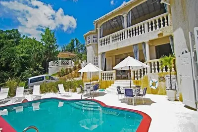 Image de Sea Symphony, Barbados - 6 B\/R Beachfront Villa