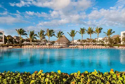 Image de Beachfront Resort, Rock Family Suite w/ 1 Br, Hard Rock Punta Cana | 2 Units