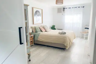 Image de The Yoga Retreat - Walking distance to Umina Beach