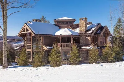 Image de Luxurious ski in/out, 3-story chalet directly on the slopes of Windham Mountain