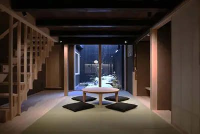 Image de Hida Takayama Makotoya Ohjin  Traditional Buildings Preservation District Storehouse Small Gard / Takayama Gifu