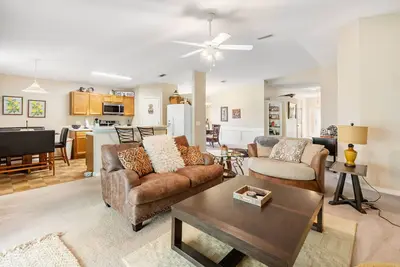 Image de Welcome to Our Home - Pace\/Pensacola - Pet friendly - Close to beaches!