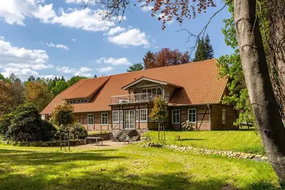 Image de Appartement de vacances 'Suite avec terrasse sur le toit' avec vue sur la montagne, piscine commune et Wi-Fi
