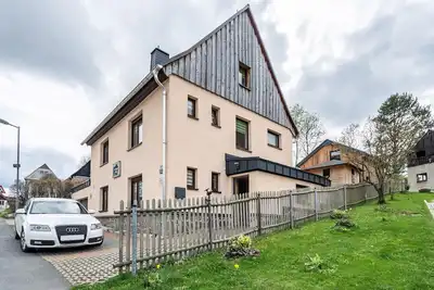 Image de Maison de vacances 'Ferienhaus Fichtelberg' avec vue sur les montagnes, terrasse privée et Wi-Fi